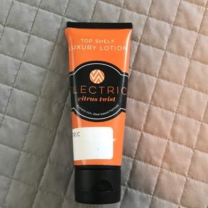 TOP SHELF ELECTRIC LOTION